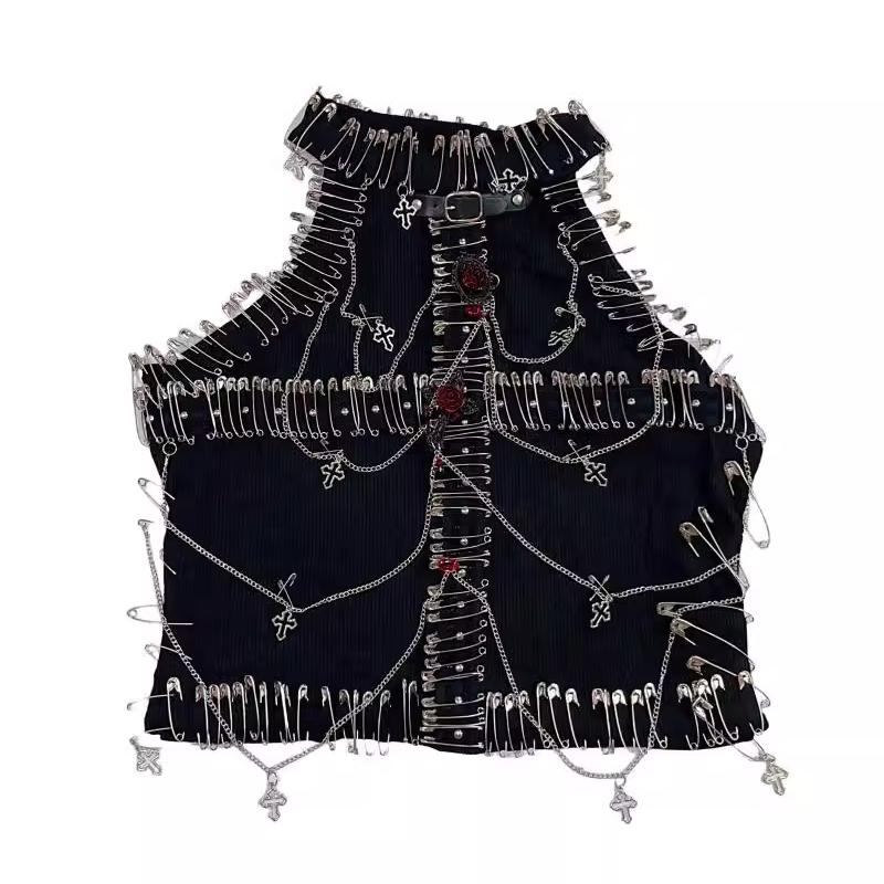 Top de cuello redondo calado con aplique de flor y broche de cadena de metal 
