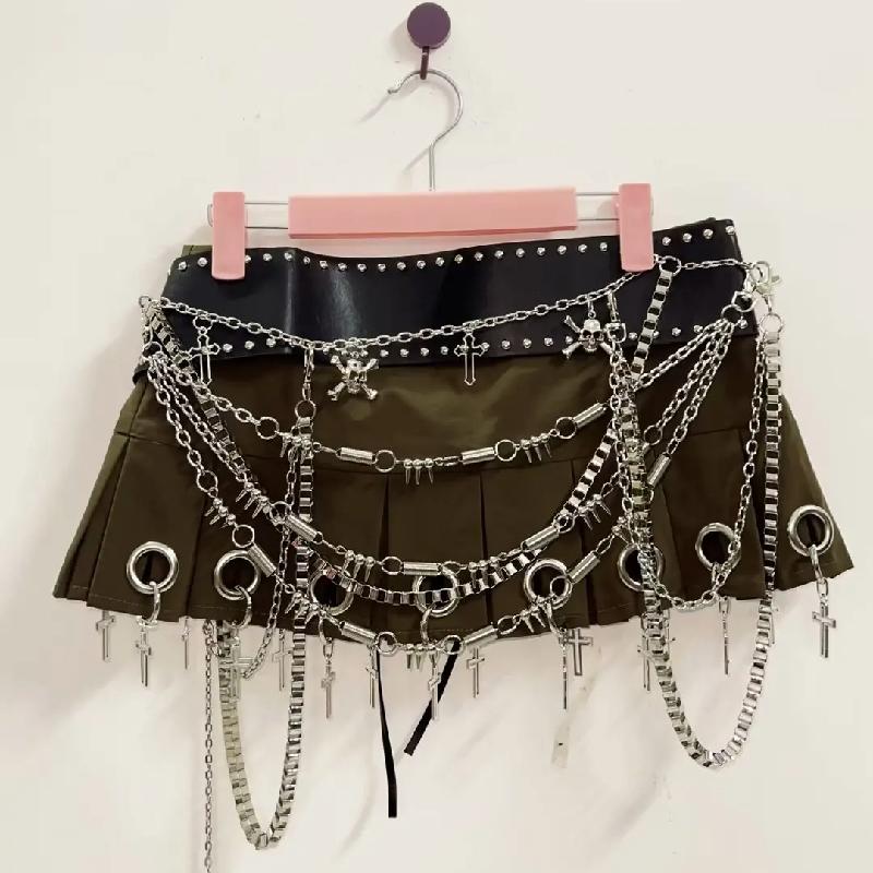 Pleated hollow out cross applique mini skirt