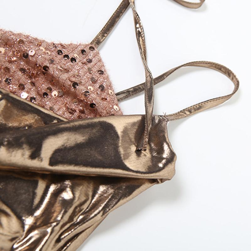 Minivestido halter con aberturas y lazo anudado, con brillo metalizado y fruncido 
