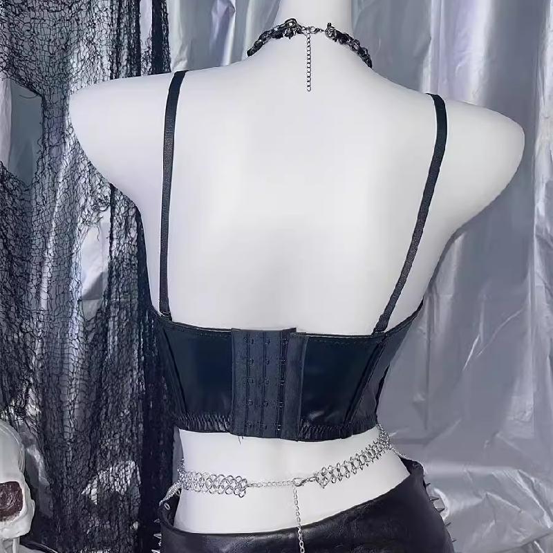 Top camisola sin espalda con cuello en V y aplique de corazón de cuero sintético 