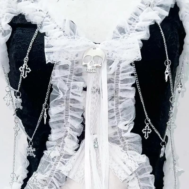 Conjunto de minifalda con lazo y apliques de calavera con dobladillo de encaje 
