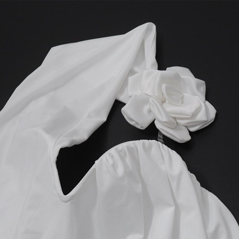 Halter irregular flower applique backless top