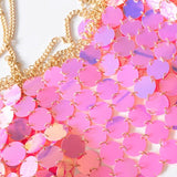 Top camisola con cuello en V calado y cadena de metal brillante 