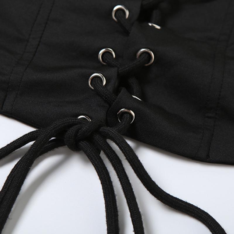 Long sleeve lace up square neck solid crop top