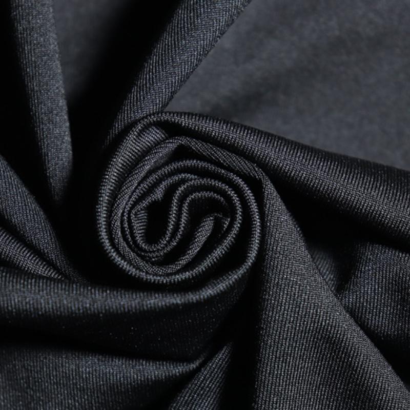 Mini-robe dos nu à appliqués de fleurs irrégulières 