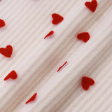Top de tubo de malla con estampado de corazones y apliques de lazo 