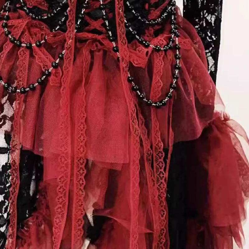 Robe midi à volants et manches longues évasées avec appliques de fleurs en dentelle 