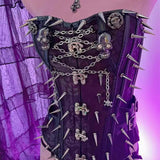 Top de tubo con cordones, hebilla y estampado de calavera con cadena de metal 
