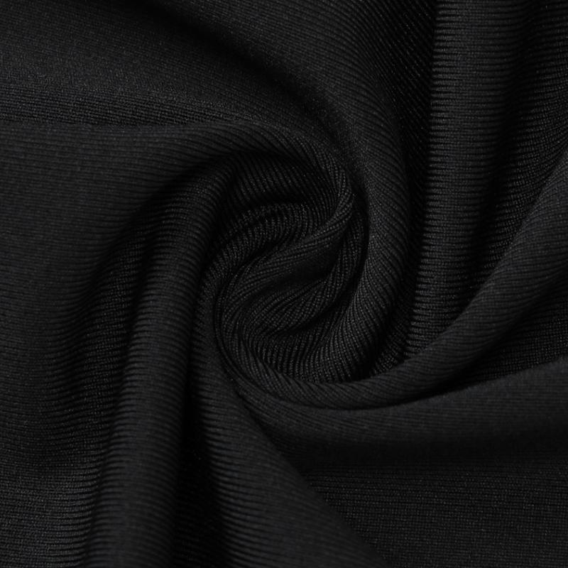 Vestido mini fruncido de manga larga con cuello alto y aberturas 