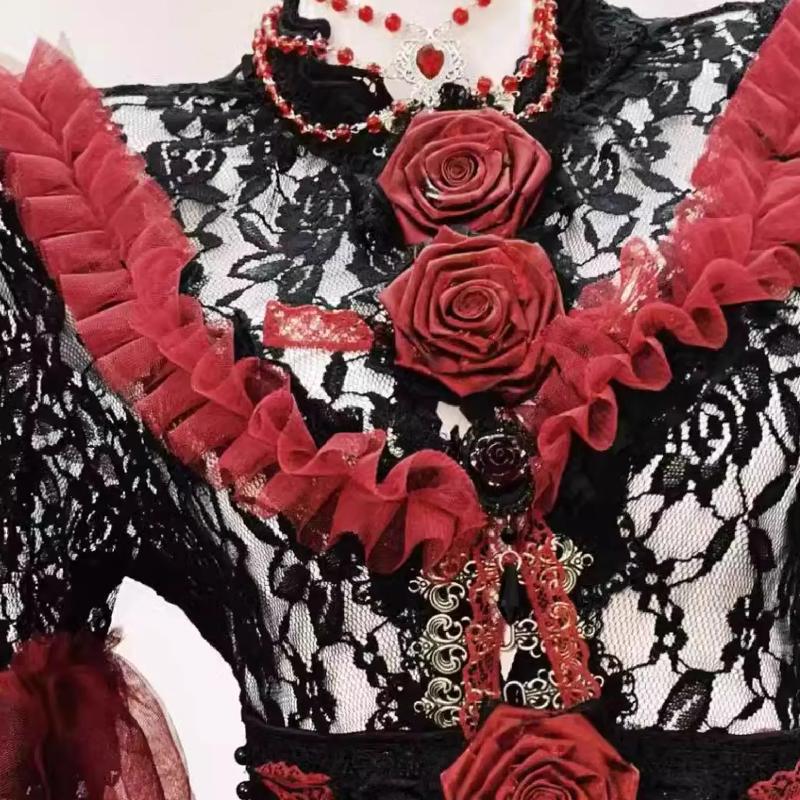 Robe midi à volants et manches longues évasées avec appliques de fleurs en dentelle 