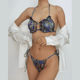 Traje de baño bikini con volantes tipo halter en contraste y lazo 