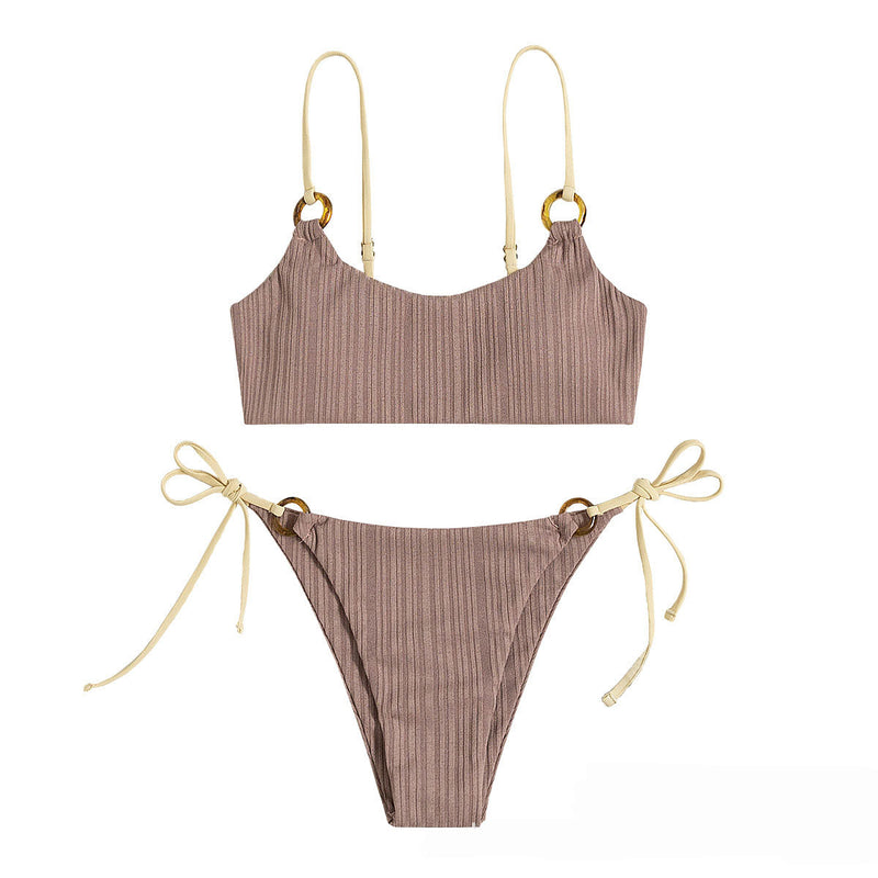 Traje de baño bikini con relleno y aro en forma de U con lazo en contraste 