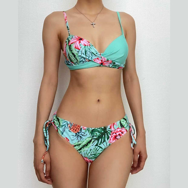 Maillot de bain bikini à bretelles croisées et rembourré à imprimé floral 