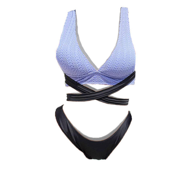 Traje de baño bikini con escote en V, textura y contraste, con lazo cruzado en la parte delantera 