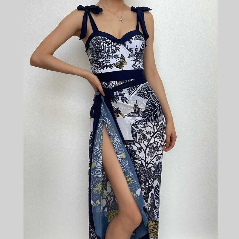 Maillot de bain une pièce à imprimé contrasté, col en cœur, à nouer soi-même, avec jupe de plage 