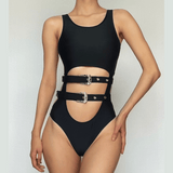 Maillot de bain une pièce à col en U ajouré et boucle 