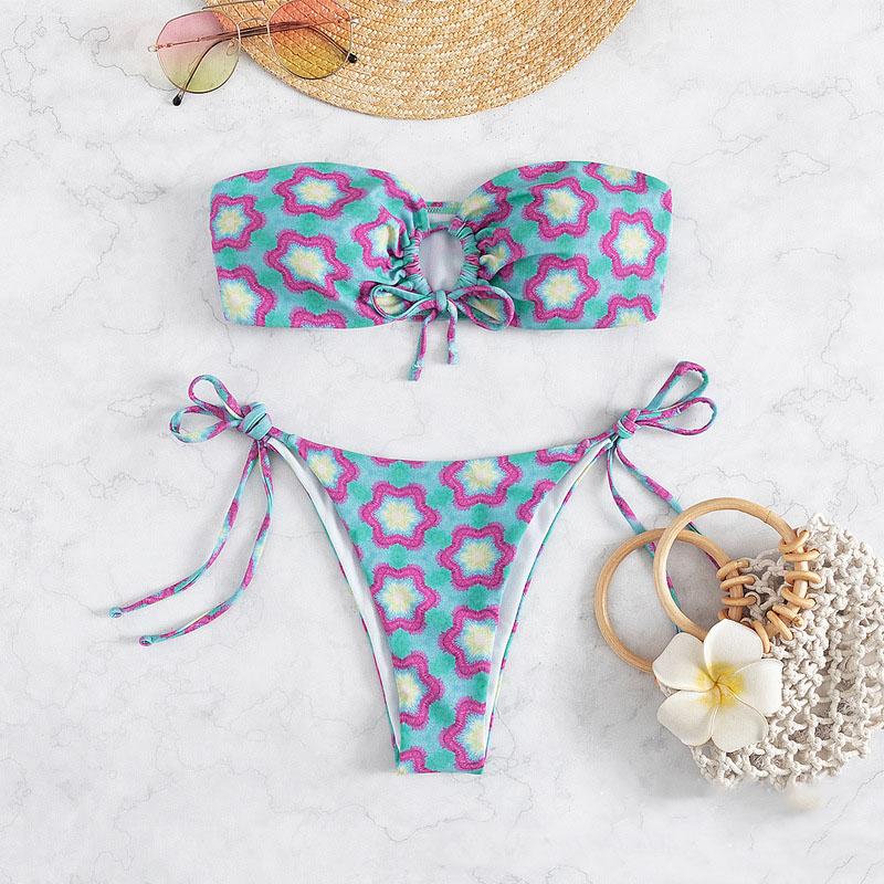 Maillot de bain bikini tube rembourré à nouer et motif floral contrasté 