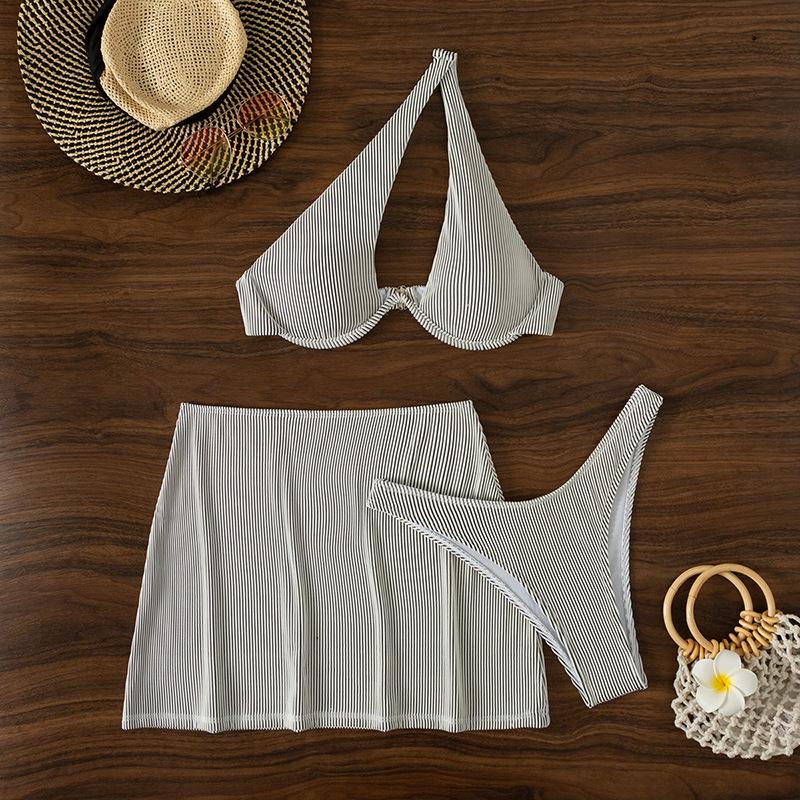 Maillot de bain 3 pièces à une épaule, ajouré, uni, irrégulier, boutonné 