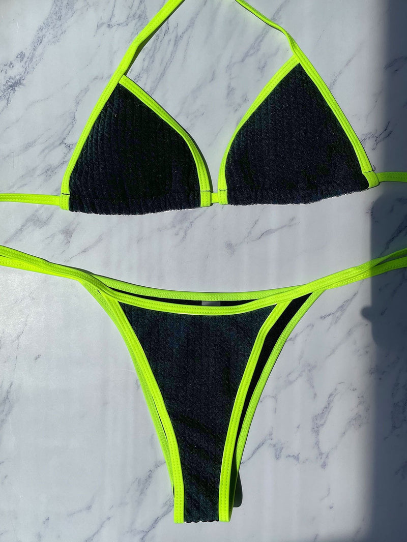 Traje de baño tipo bikini con cuello halter y lazo en contraste texturizado 