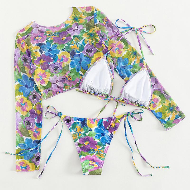 Maillot de bain 3 pièces à manches longues et col licou contrasté avec motif floral en maille 