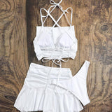Maillot de bain 3 pièces uni à col bénitier, dos croisé, froncé et noué 