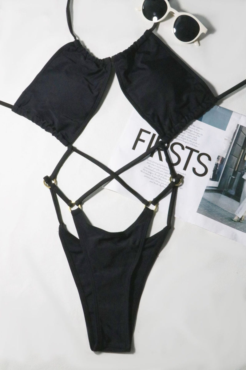 Traje de baño de una pieza con cuello halter, sin espalda, con cordón y anilla en O 