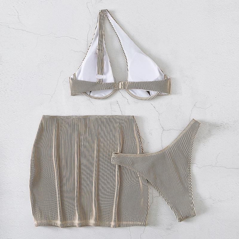 Maillot de bain 3 pièces à une épaule, ajouré, uni, irrégulier, boutonné 