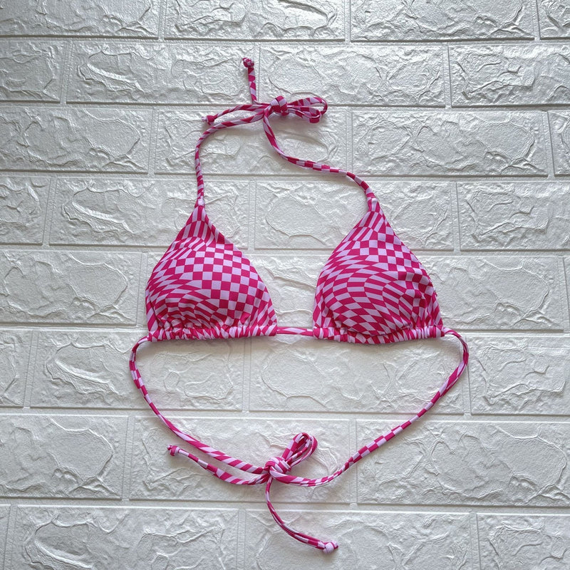 Traje de baño bikini sin espalda con contraste a cuadros y lazo tipo halter 