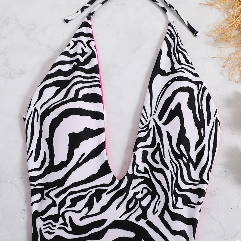 Traje de baño de una pieza con cuello en V, halter, contraste, sin espalda y con lazo 