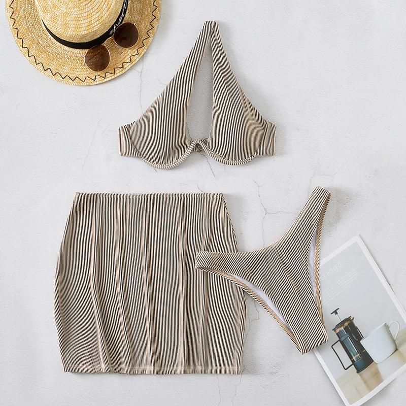 Maillot de bain 3 pièces à une épaule, ajouré, uni, irrégulier, boutonné 