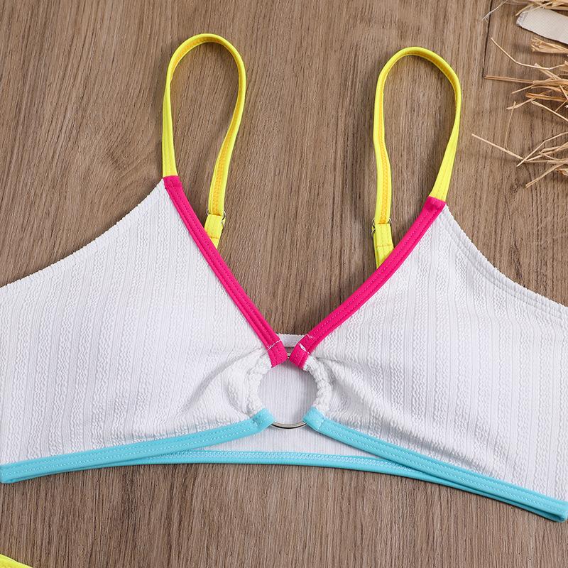 Maillot de bain bikini à col en V rembourré contrasté et dos nu avec anneau en O 