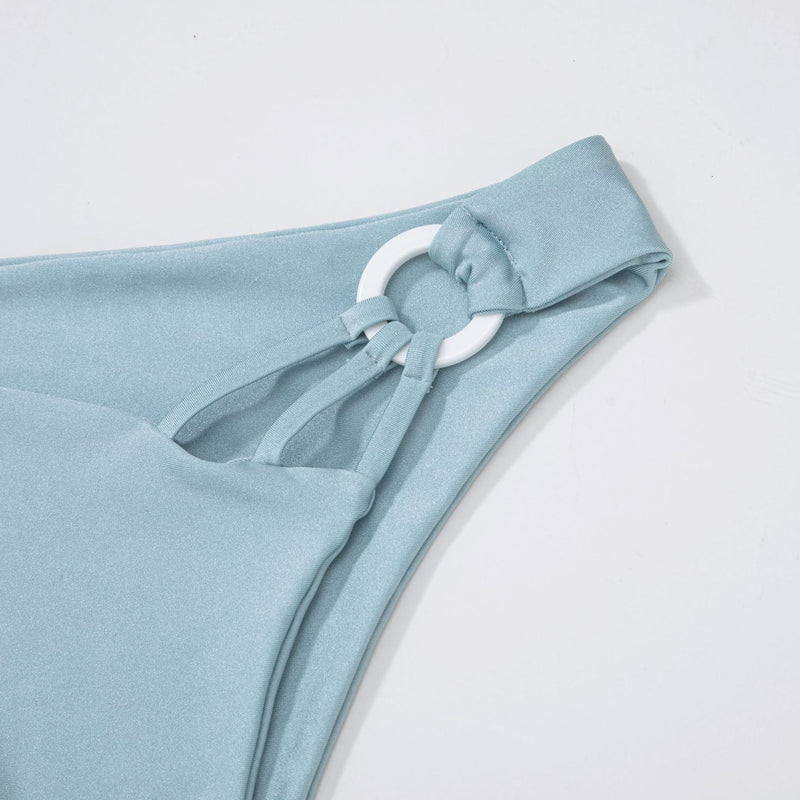 Maillot de bain bikini dos nu irrégulier froncé avec anneau en O solide 