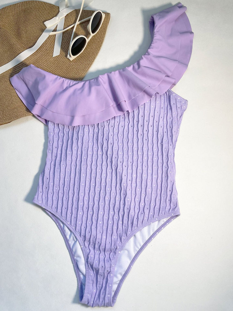 Maillot de bain une pièce uni à volants texturés et à une épaule 